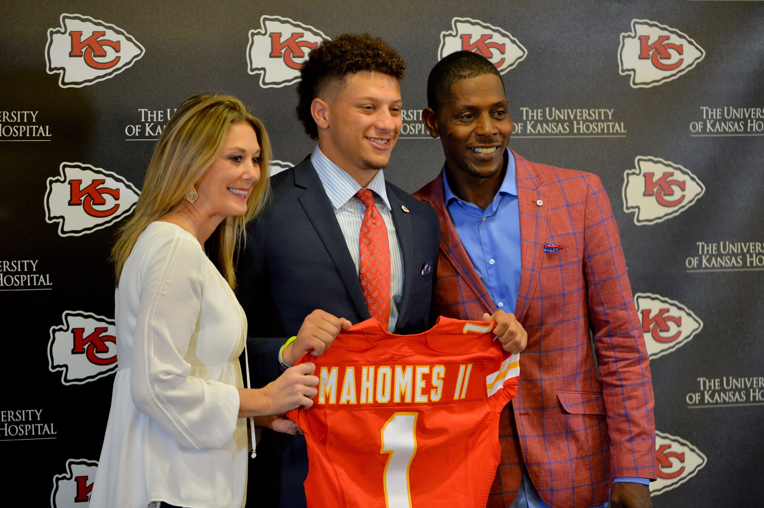 Graham Walker Mahomes Spotlight: Expert Insights on the NFLs Rising Star.